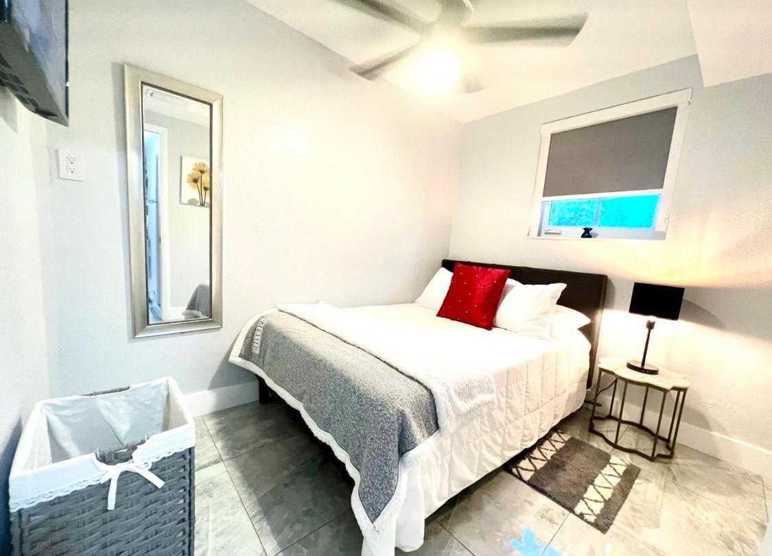 Little Gables Studio-Your Miami Escape-10Min Airport Buitenkant foto