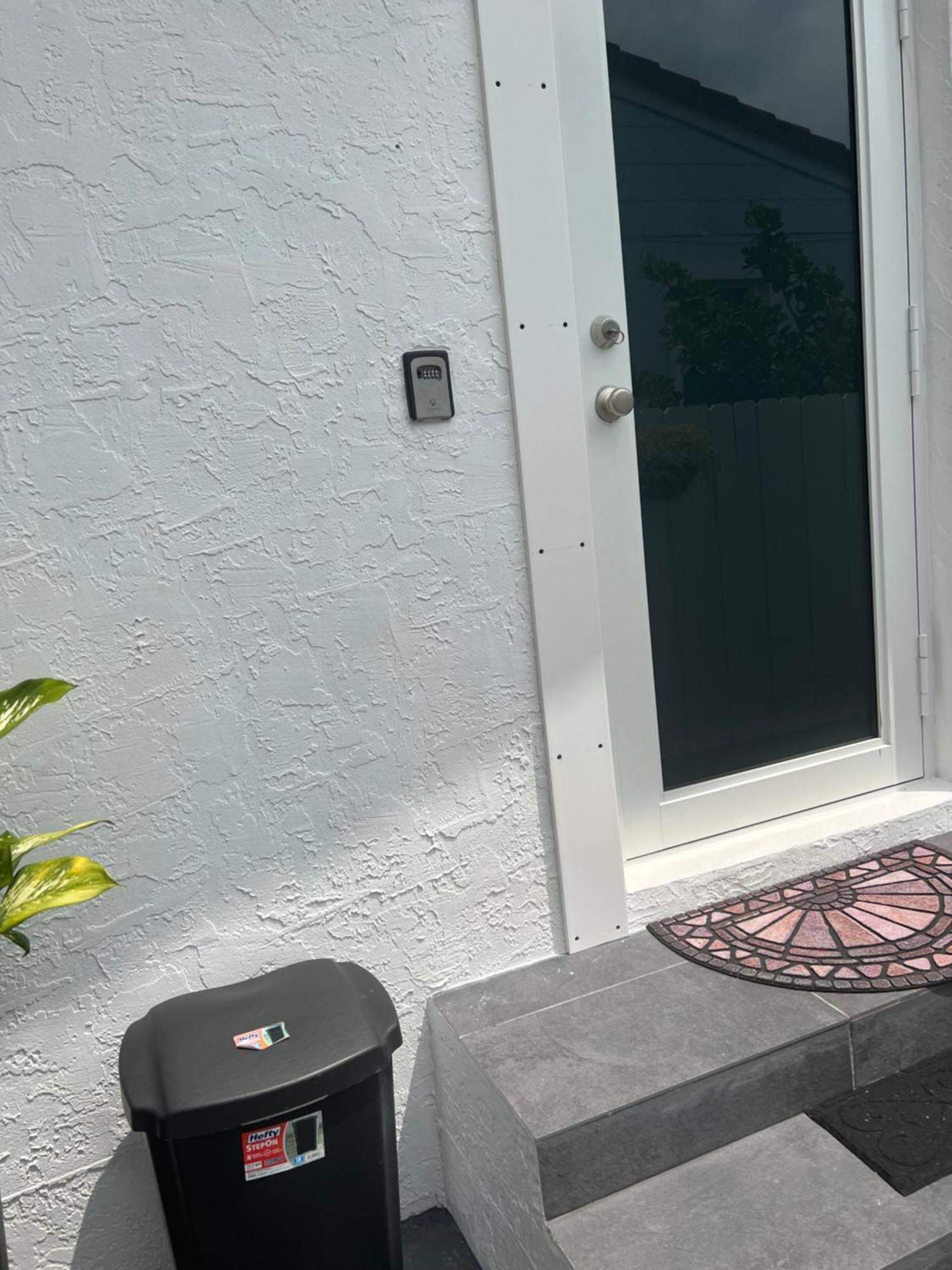 Little Gables Studio-Your Miami Escape-10Min Airport Buitenkant foto